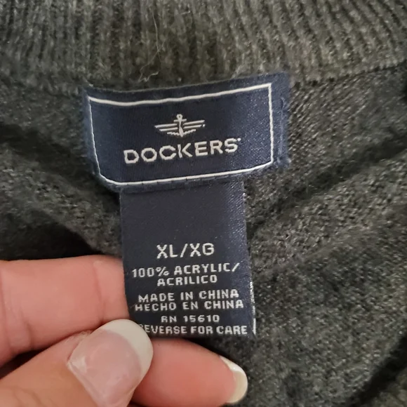 DOCKERS~ CREWNECK GRAY SWEATER - Picture 6 of 7